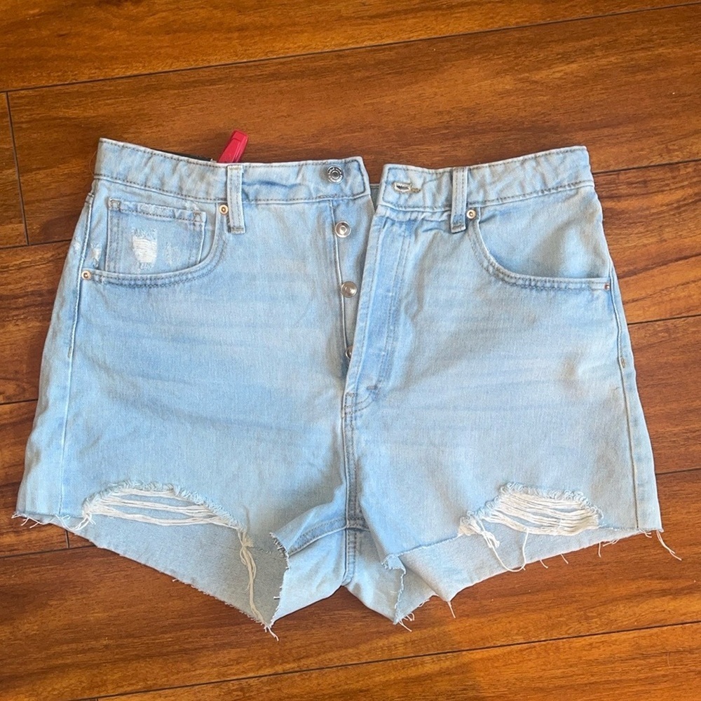 NWT Wild Fable Light Blue Distressed Denim Shorts Size 14